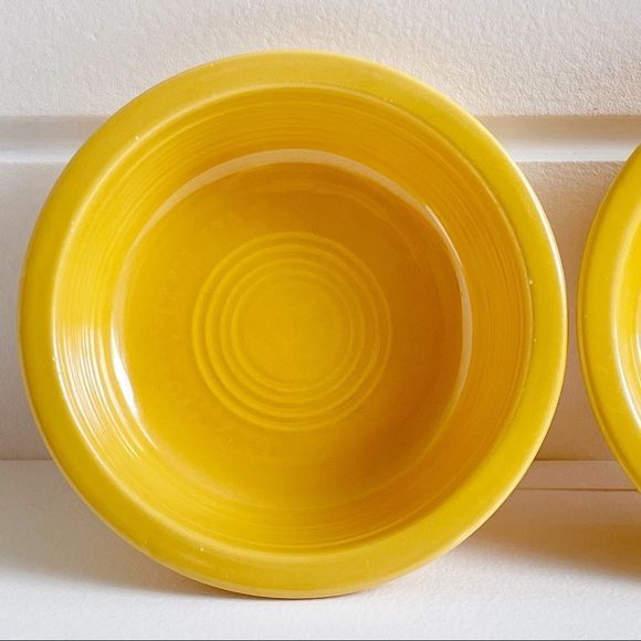 Fiesta Set of 5 1/2” Original Yellow Glaze Fruit Bowls In Retired 1936-1969 - Picture 4 of 10